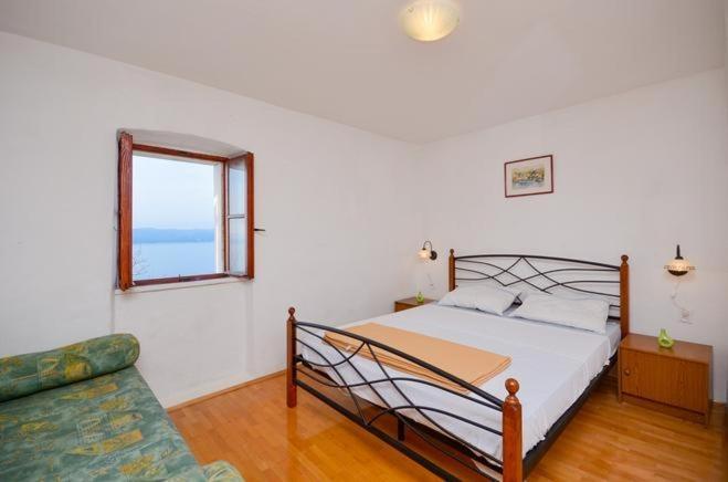 Apartments With A Parking Space Brela, Makarska - 11552 Exterior foto